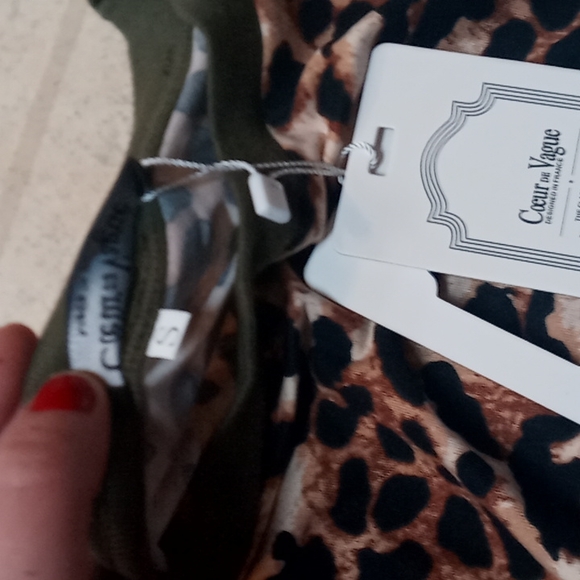 Leopard print long sleeve shirt - Picture 2 of 2